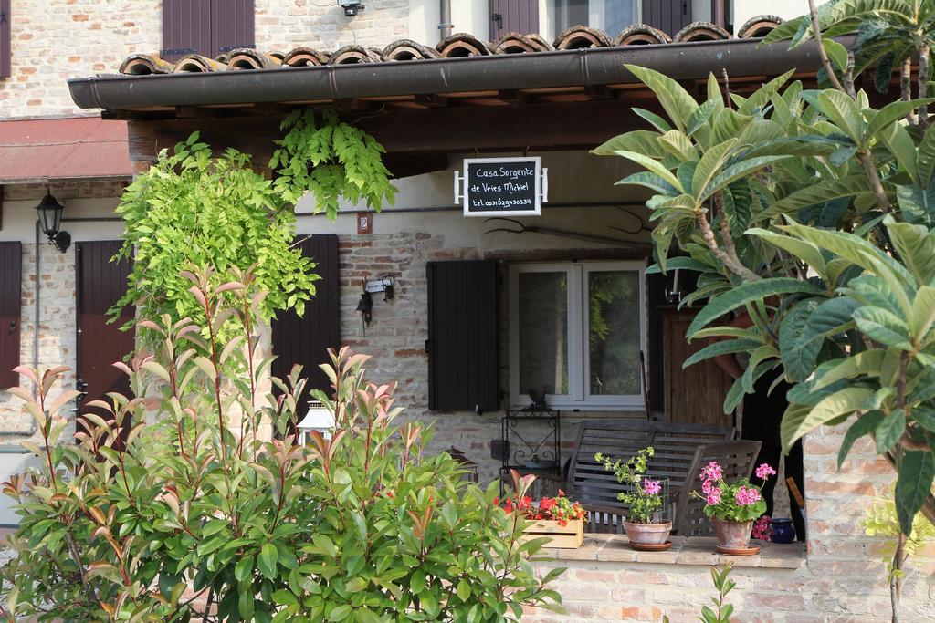 Casa Sorgente Bed & Breakfast San Costanzo Ngoại thất bức ảnh
